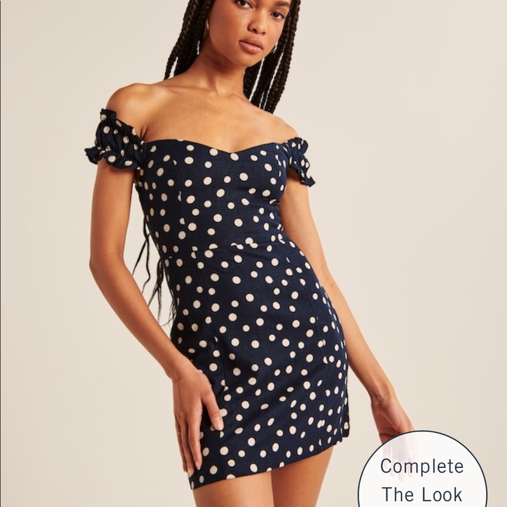 NWT off the shoulder Abercrombie & Fitch dress